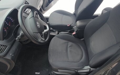 Hyundai Solaris II рестайлинг, 2016 год, 1 200 000 рублей, 6 фотография