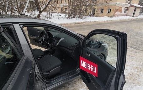 Hyundai Solaris II рестайлинг, 2016 год, 1 200 000 рублей, 14 фотография