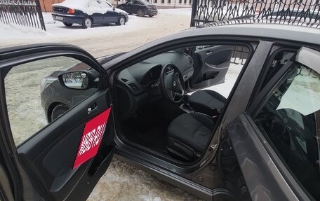 Hyundai Solaris II рестайлинг, 2016 год, 1 200 000 рублей, 15 фотография