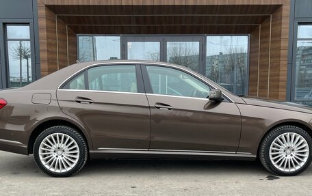 Mercedes-Benz E-Класс, 2015 год, 1 990 000 рублей, 14 фотография