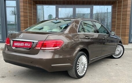 Mercedes-Benz E-Класс, 2015 год, 1 990 000 рублей, 15 фотография