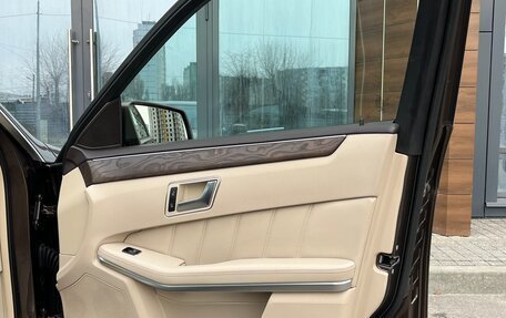 Mercedes-Benz E-Класс, 2015 год, 1 990 000 рублей, 34 фотография