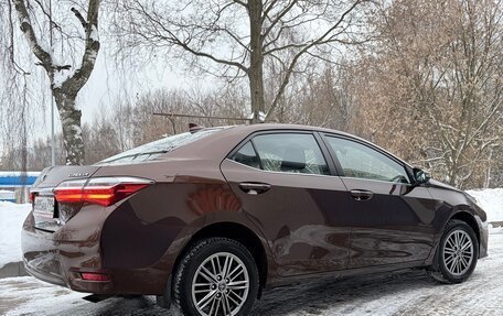 Toyota Corolla, 2018 год, 2 200 000 рублей, 3 фотография