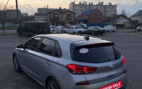 Hyundai Elantra VI рестайлинг, 2020 год, 2 000 000 рублей, 3 фотография