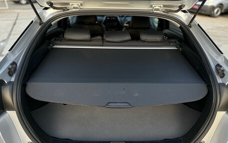 Toyota Prius IV XW50, 2017 год, 2 250 000 рублей, 17 фотография