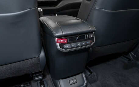 Toyota Highlander, 2025 год, 5 800 000 рублей, 14 фотография