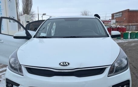 KIA Rio IV, 2018 год, 1 249 999 рублей, 2 фотография