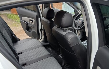 Chevrolet Cruze II, 2014 год, 950 000 рублей, 12 фотография