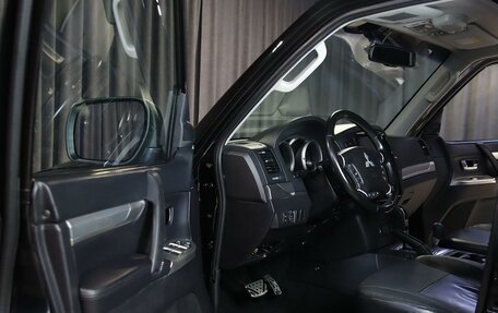 Mitsubishi Pajero IV, 2011 год, 1 729 000 рублей, 5 фотография