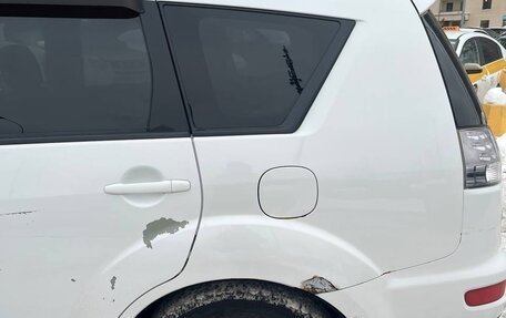 Mitsubishi Outlander III рестайлинг 3, 2011 год, 900 000 рублей, 5 фотография