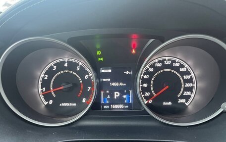 Mitsubishi Outlander III рестайлинг 3, 2011 год, 900 000 рублей, 8 фотография