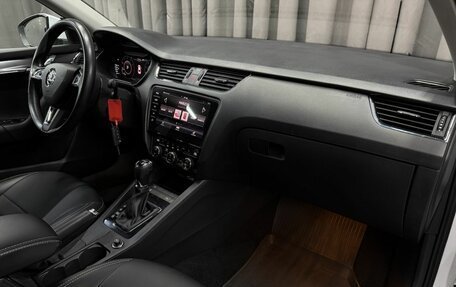 Skoda Octavia, 2019 год, 1 819 888 рублей, 15 фотография