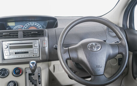 Toyota Passo Sette, 2009 год, 949 000 рублей, 13 фотография