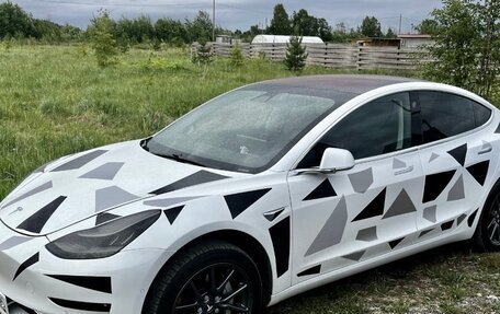 Tesla Model 3 I, 2018 год, 2 400 000 рублей, 1 фотография