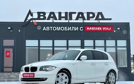 BMW 1 серия, 2011 год, 970 000 рублей, 1 фотография