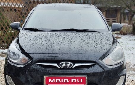 Hyundai Solaris II рестайлинг, 2014 год, 790 000 рублей, 3 фотография
