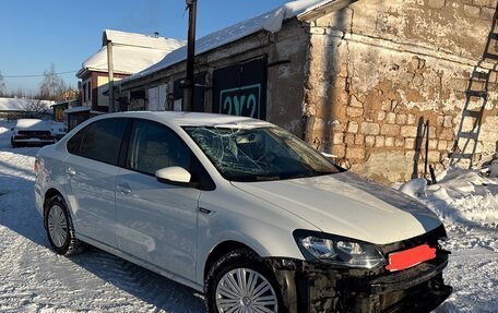 Volkswagen Polo VI (EU Market), 2018 год, 700 000 рублей, 2 фотография