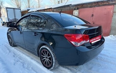 Chevrolet Cruze II, 2010 год, 490 000 рублей, 3 фотография