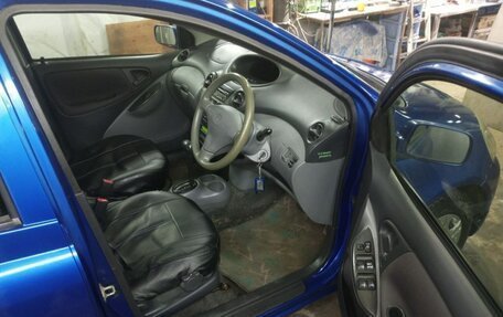 Toyota Vitz, 2001 год, 370 000 рублей, 9 фотография