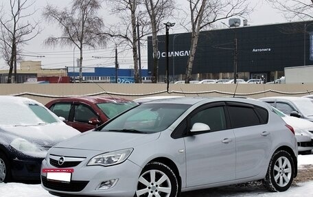 Opel Astra J, 2010 год, 599 000 рублей, 3 фотография