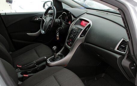 Opel Astra J, 2010 год, 599 000 рублей, 10 фотография