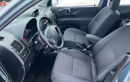 Mitsubishi Space Star I рестайлинг, 2004 год, 500 000 рублей, 21 фотография