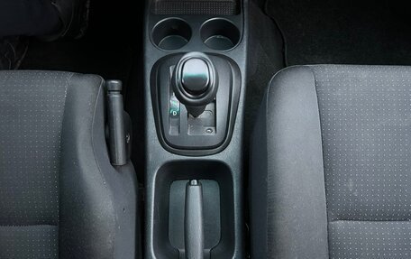 Mitsubishi Space Star I рестайлинг, 2004 год, 500 000 рублей, 26 фотография