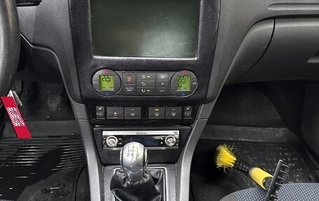 Ford Focus II рестайлинг, 2007 год, 430 000 рублей, 18 фотография