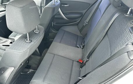 BMW 1 серия, 2011 год, 970 000 рублей, 22 фотография