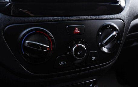 Hyundai Solaris II рестайлинг, 2018 год, 1 299 000 рублей, 15 фотография