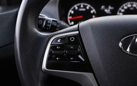 Hyundai Solaris II рестайлинг, 2018 год, 1 299 000 рублей, 17 фотография