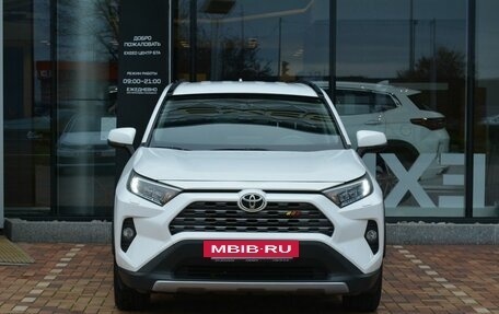 Toyota RAV4, 2019 год, 2 870 000 рублей, 2 фотография