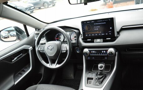 Toyota RAV4, 2019 год, 2 870 000 рублей, 18 фотография