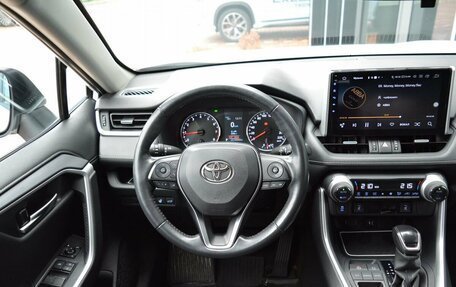 Toyota RAV4, 2019 год, 2 870 000 рублей, 19 фотография