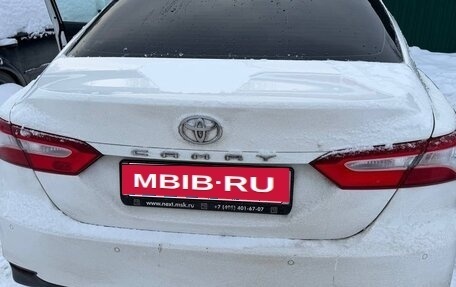 Toyota Camry, 2021 год, 2 140 000 рублей, 4 фотография