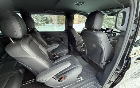 Mercedes-Benz V-Класс, 2020 год, 5 690 000 рублей, 24 фотография