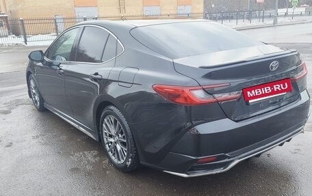 Toyota Camry, 2025 год, 3 600 000 рублей, 5 фотография