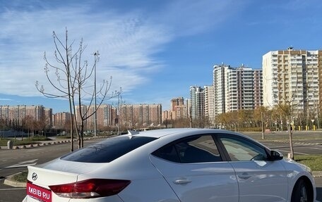 Hyundai Elantra VI рестайлинг, 2018 год, 1 099 000 рублей, 8 фотография