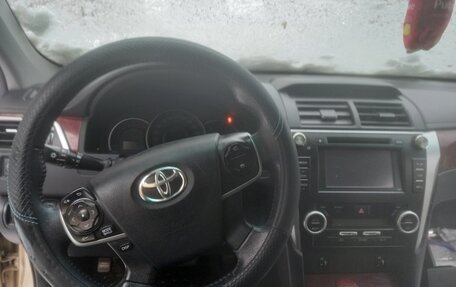 Toyota Camry, 2013 год, 1 490 000 рублей, 10 фотография