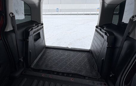 Peugeot Partner II рестайлинг 2, 2010 год, 690 000 рублей, 15 фотография