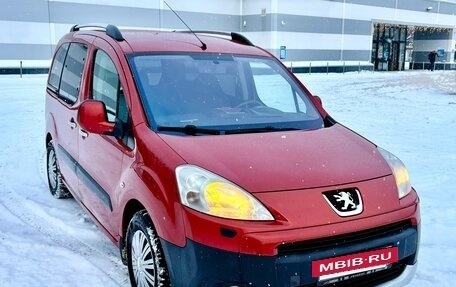 Peugeot Partner II рестайлинг 2, 2010 год, 690 000 рублей, 3 фотография