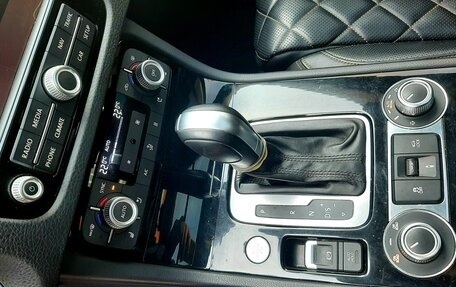 Volkswagen Touareg III, 2017 год, 3 990 000 рублей, 24 фотография