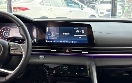 Hyundai Elantra, 2022 год, 1 586 000 рублей, 12 фотография