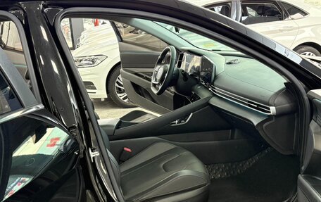 Hyundai Elantra, 2022 год, 1 586 000 рублей, 14 фотография