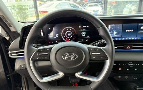 Hyundai Elantra, 2022 год, 1 586 000 рублей, 10 фотография