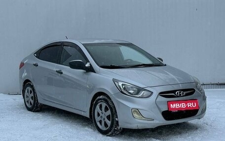Hyundai Solaris II рестайлинг, 2014 год, 840 000 рублей, 3 фотография