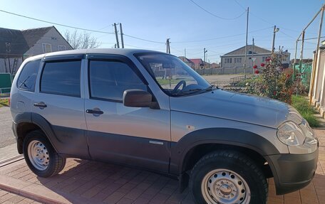 Chevrolet Niva I рестайлинг, 2014 год, 530 000 рублей, 1 фотография