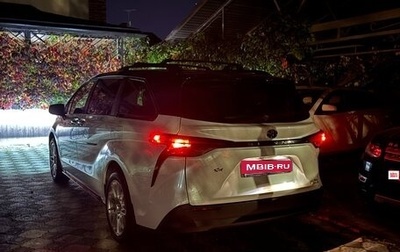 Toyota Sienna, 2023 год, 6 800 000 рублей, 1 фотография