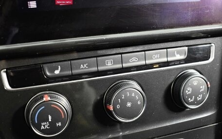 Volkswagen Golf VII, 2017 год, 1 090 000 рублей, 19 фотография