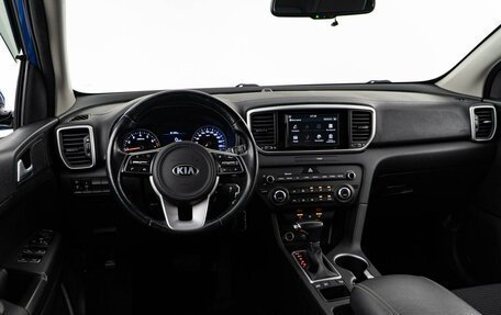 KIA Sportage IV рестайлинг, 2019 год, 2 137 999 рублей, 6 фотография